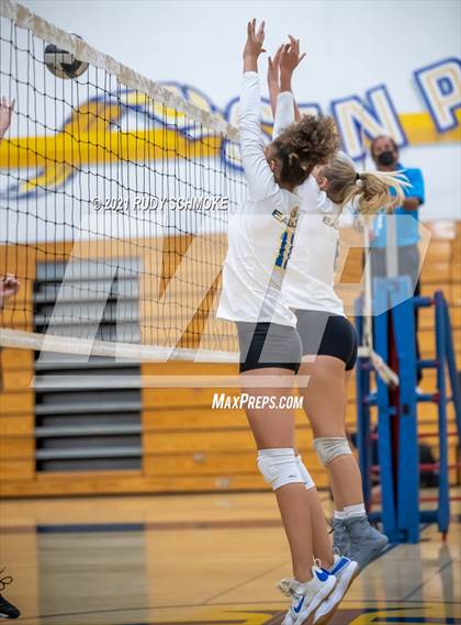 Thumbnail 1 in Poway @ San Pasqual photogallery.