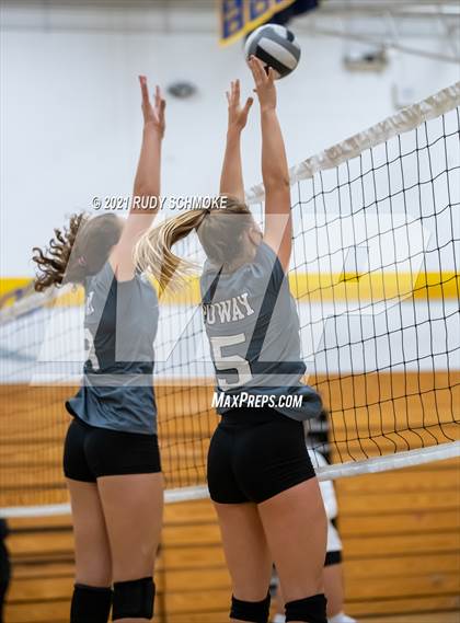 Thumbnail 3 in Poway @ San Pasqual photogallery.
