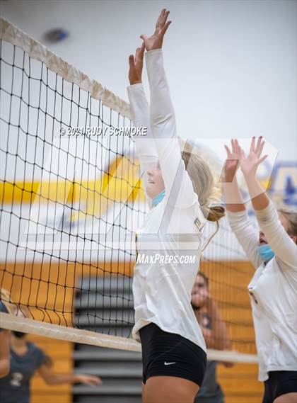 Thumbnail 3 in Poway @ San Pasqual photogallery.