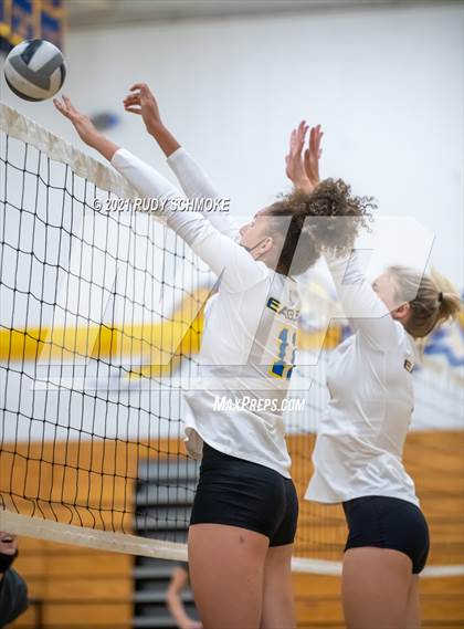 Thumbnail 3 in Poway @ San Pasqual photogallery.