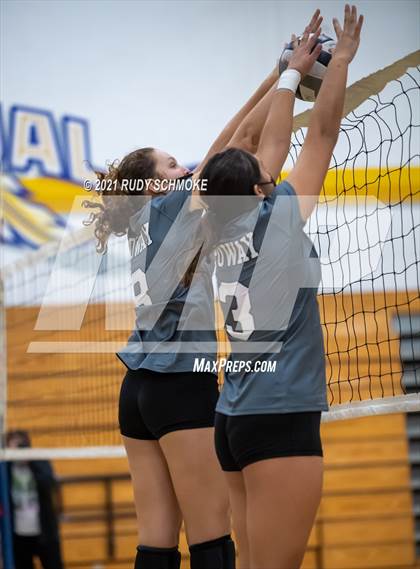 Thumbnail 3 in Poway @ San Pasqual photogallery.