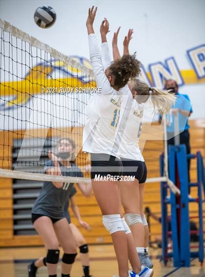 Thumbnail 2 in Poway @ San Pasqual photogallery.