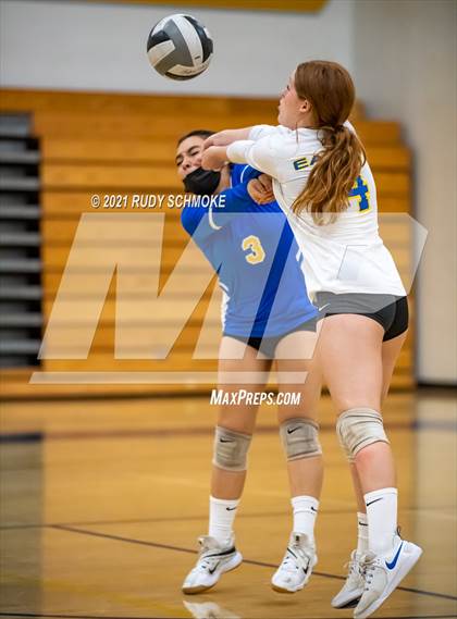 Thumbnail 2 in Poway @ San Pasqual photogallery.