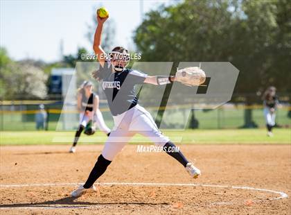 Thumbnail 2 in Otay Ranch vs La Costa Canyon (Cougar Classic) photogallery.