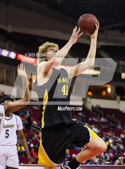 Thumbnail 2 in Monterey Trail vs. Granada photogallery.