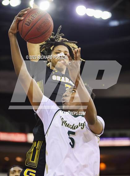 Thumbnail 2 in Monterey Trail vs. Granada photogallery.