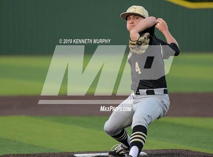 Thumbnail 2 in Cleburne vs Midlothian (UIL 5A Regional Quarterfinal Game 2) photogallery.