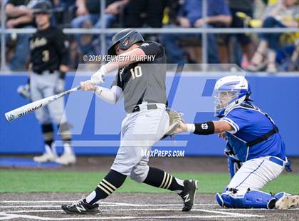 Thumbnail 3 in Cleburne vs Midlothian (UIL 5A Regional Quarterfinal Game 2) photogallery.
