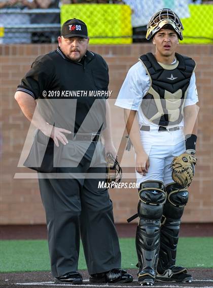 Thumbnail 3 in Cleburne vs Midlothian (UIL 5A Regional Quarterfinal Game 2) photogallery.
