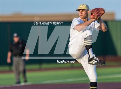 Thumbnail 3 in Cleburne vs Midlothian (UIL 5A Regional Quarterfinal Game 2) photogallery.
