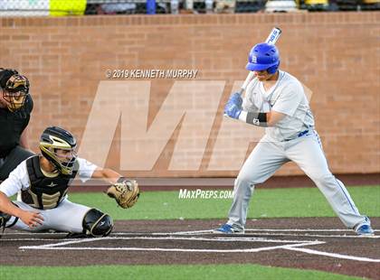 Thumbnail 3 in Cleburne vs Midlothian (UIL 5A Regional Quarterfinal Game 2) photogallery.