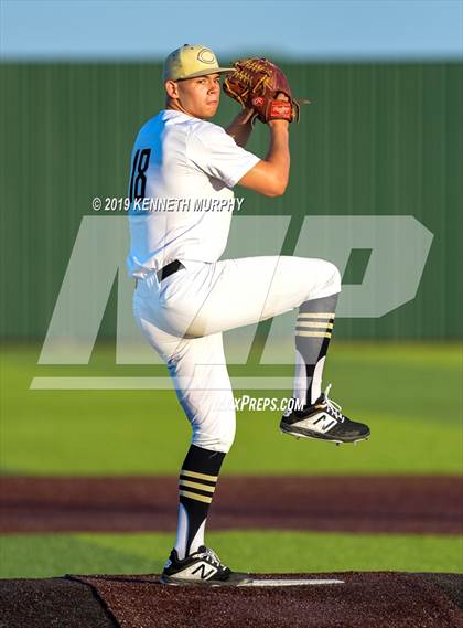 Thumbnail 1 in Cleburne vs Midlothian (UIL 5A Regional Quarterfinal Game 2) photogallery.
