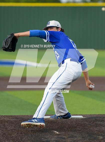 Thumbnail 2 in Cleburne vs Midlothian (UIL 5A Regional Quarterfinal Game 2) photogallery.