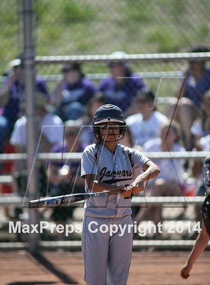 Thumbnail 2 in Desert View vs Sabino (Tucson High Badger Invitational) photogallery.
