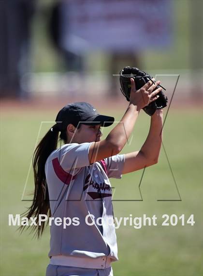 Thumbnail 2 in Desert View vs Sabino (Tucson High Badger Invitational) photogallery.