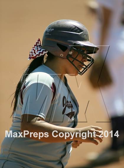 Thumbnail 3 in Desert View vs Sabino (Tucson High Badger Invitational) photogallery.