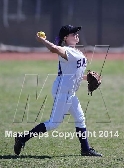 Thumbnail 2 in Desert View vs Sabino (Tucson High Badger Invitational) photogallery.