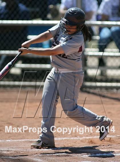 Thumbnail 2 in Desert View vs Sabino (Tucson High Badger Invitational) photogallery.
