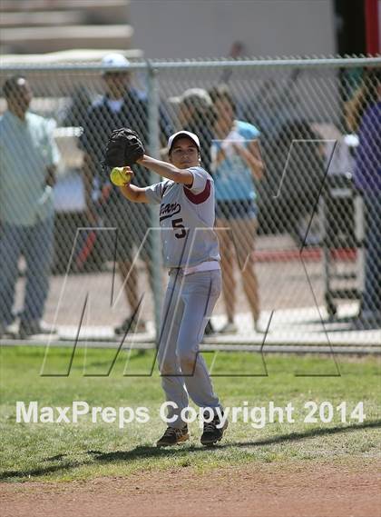 Thumbnail 1 in Desert View vs Sabino (Tucson High Badger Invitational) photogallery.