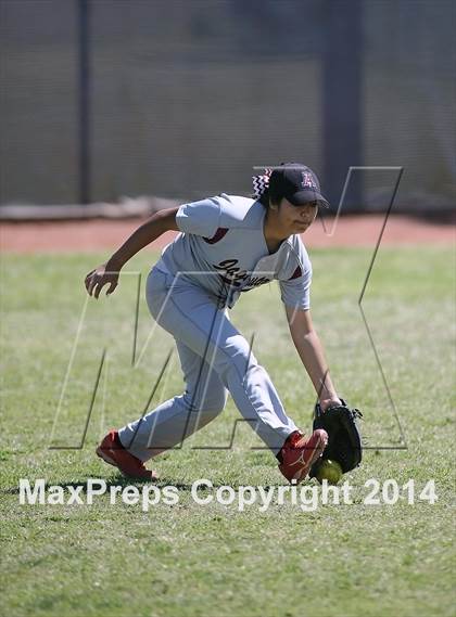 Thumbnail 1 in Desert View vs Sabino (Tucson High Badger Invitational) photogallery.