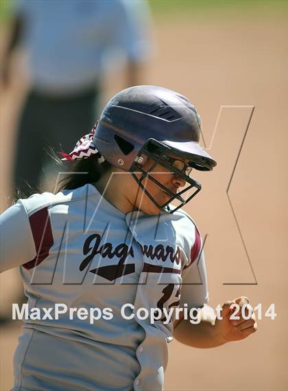 Thumbnail 1 in Desert View vs Sabino (Tucson High Badger Invitational) photogallery.