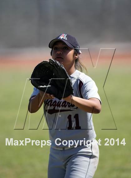 Thumbnail 1 in Desert View vs Sabino (Tucson High Badger Invitational) photogallery.