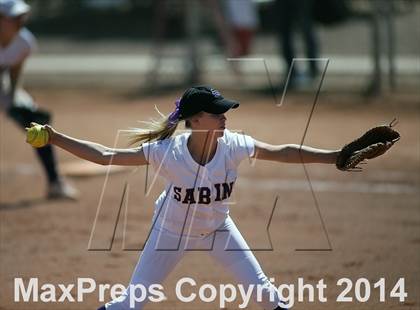 Thumbnail 3 in Desert View vs Sabino (Tucson High Badger Invitational) photogallery.
