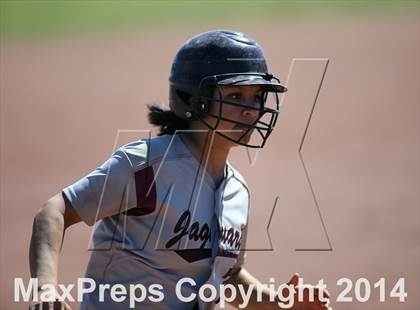 Thumbnail 3 in Desert View vs Sabino (Tucson High Badger Invitational) photogallery.