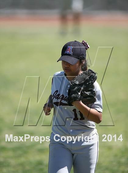 Thumbnail 3 in Desert View vs Sabino (Tucson High Badger Invitational) photogallery.