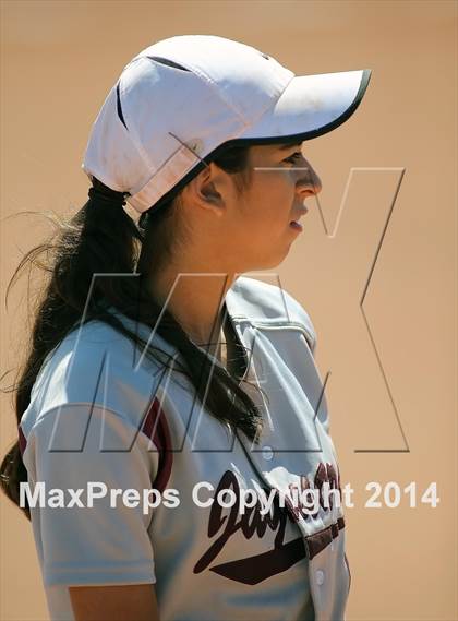 Thumbnail 3 in Desert View vs Sabino (Tucson High Badger Invitational) photogallery.