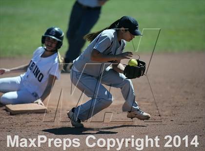 Thumbnail 2 in Desert View vs Sabino (Tucson High Badger Invitational) photogallery.