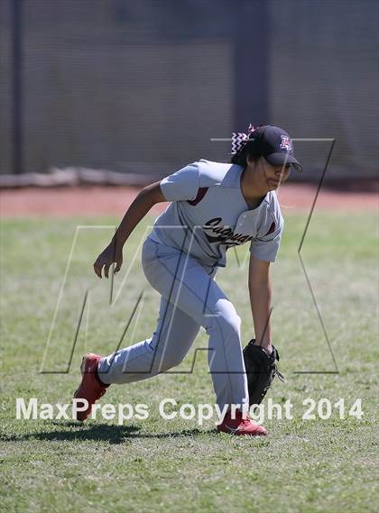 Thumbnail 2 in Desert View vs Sabino (Tucson High Badger Invitational) photogallery.
