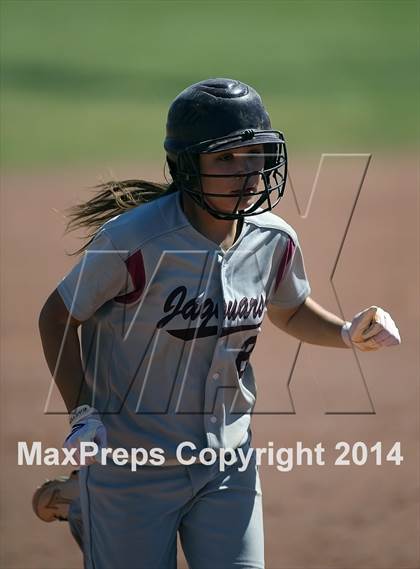 Thumbnail 3 in Desert View vs Sabino (Tucson High Badger Invitational) photogallery.