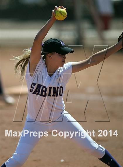 Thumbnail 2 in Desert View vs Sabino (Tucson High Badger Invitational) photogallery.