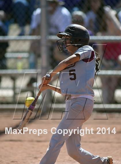 Thumbnail 3 in Desert View vs Sabino (Tucson High Badger Invitational) photogallery.