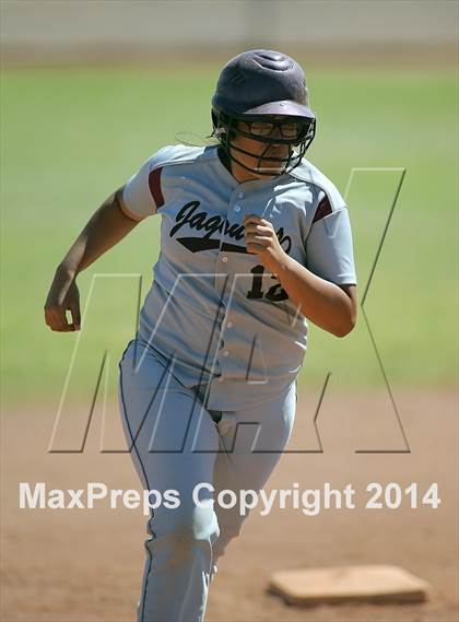 Thumbnail 2 in Desert View vs Sabino (Tucson High Badger Invitational) photogallery.