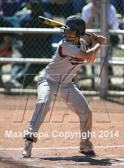 Thumbnail 2 in Desert View vs Sabino (Tucson High Badger Invitational) photogallery.