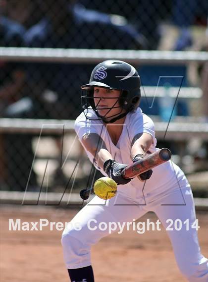 Thumbnail 3 in Desert View vs Sabino (Tucson High Badger Invitational) photogallery.
