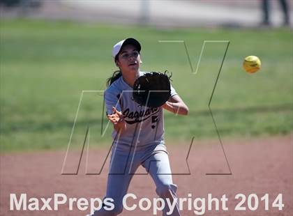 Thumbnail 2 in Desert View vs Sabino (Tucson High Badger Invitational) photogallery.