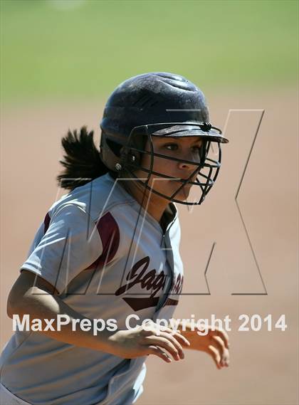 Thumbnail 2 in Desert View vs Sabino (Tucson High Badger Invitational) photogallery.