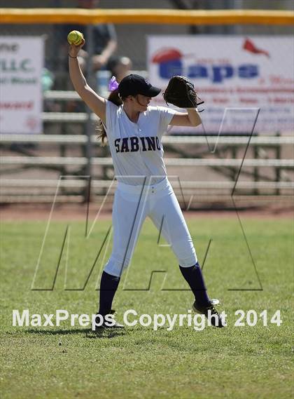 Thumbnail 1 in Desert View vs Sabino (Tucson High Badger Invitational) photogallery.