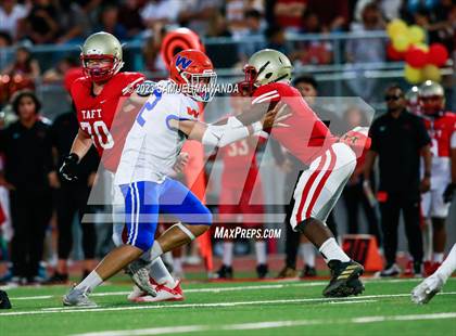 Thumbnail 3 in   Westlake @ Taft photogallery.