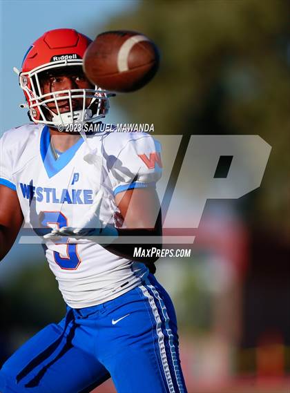 Thumbnail 1 in   Westlake @ Taft photogallery.
