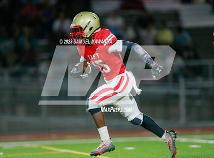 Thumbnail 2 in   Westlake @ Taft photogallery.
