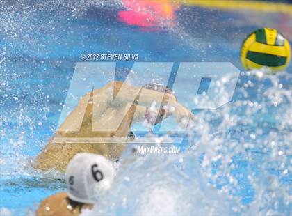 Thumbnail 2 in Bishop's vs. La Jolla (CIF SDS Open Division Final) photogallery.