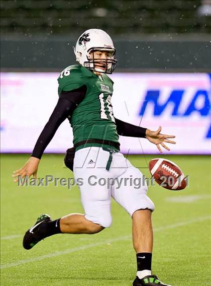 Thumbnail 2 in Del Oro vs. Helix (CIF State D2 Final) photogallery.