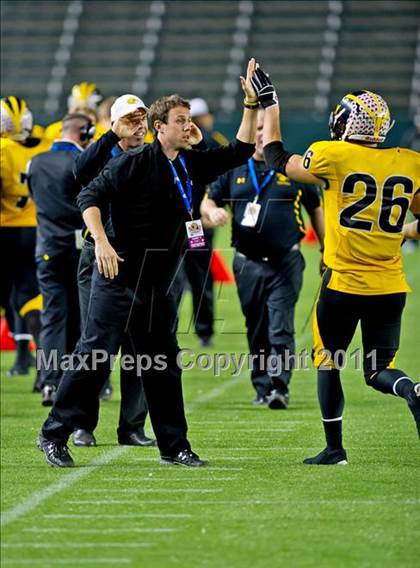 Thumbnail 1 in Del Oro vs. Helix (CIF State D2 Final) photogallery.