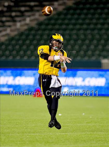 Thumbnail 1 in Del Oro vs. Helix (CIF State D2 Final) photogallery.