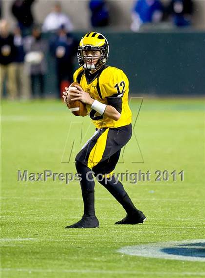 Thumbnail 3 in Del Oro vs. Helix (CIF State D2 Final) photogallery.