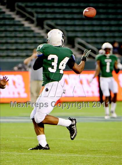 Thumbnail 2 in Del Oro vs. Helix (CIF State D2 Final) photogallery.